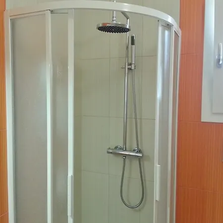 Brezza Marina 3* Torre Pali