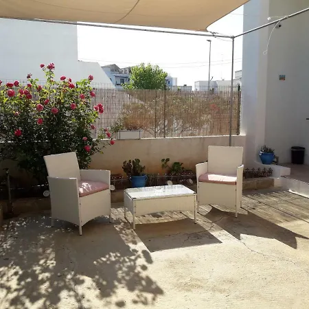 Brezza Marina 3* Torre Pali