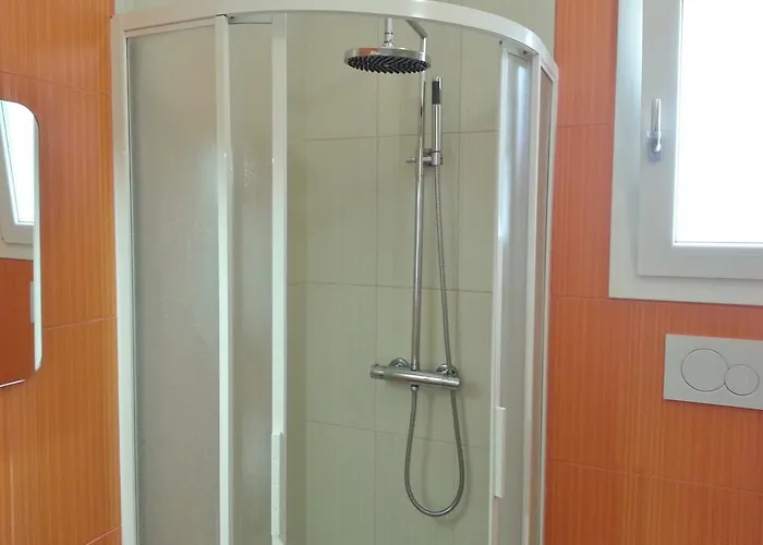 Brezza Marina 3* Torre Pali