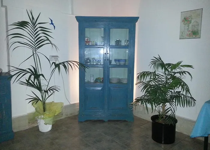 לינה וארוחת בוקר Brezza Marina 3*